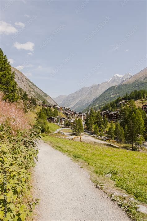 Zermatt Dorf Bergdorf Walliser Dorf Furi Zmutt Wanderweg Zum See