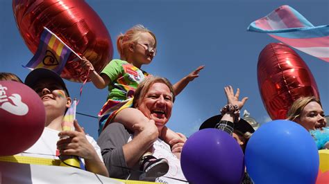 Stor Og Stolt Aktivitet Under Oslo Pride Sex Og Politikk