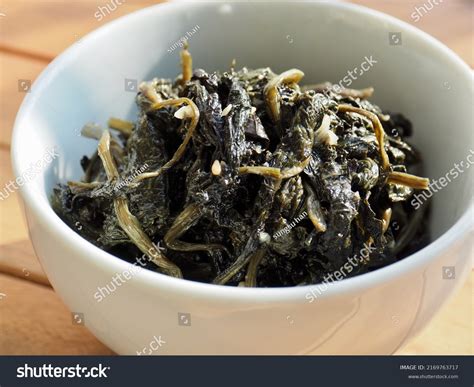 Gondre Namul Korean Food Cooking Ingredients Stock Photo 2169763717 | Shutterstock