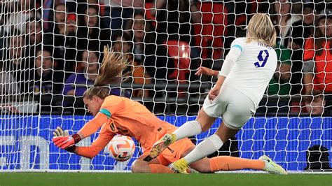 England Women 2-1 USA Women: Lauren Hemp and Georgia Stanway help ...