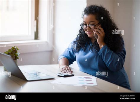 Chubby Brunette Hi Res Stock Photography And Images Alamy