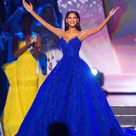 Miss Universe 2015 Pia Wurtzbach Wore A Sapphire Ball Gown For Her Final Walk Designed By Uae