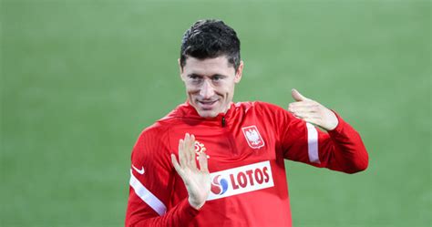 Ballon Dor 2021 Robert Lewandowski Award Winning