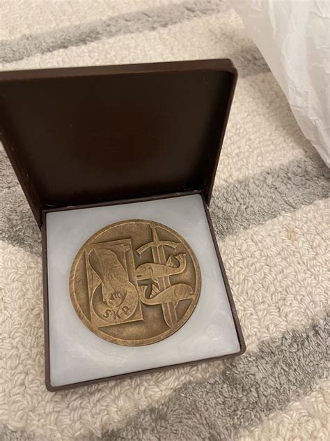 Medal Stocznia Im Komuny Paryskiej Warszawa Wilan W Olx Pl