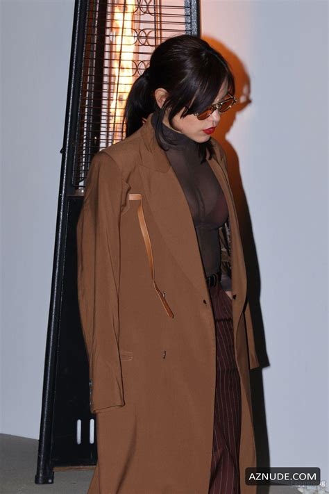 Jenna Ortega Sexy Spotted Flashing Her Hot Bra While Attending A Private Pre Oscars Party In