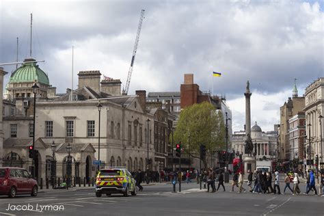 Walking Up Whitehall The Walk Along Whitehall From Westmin Flickr