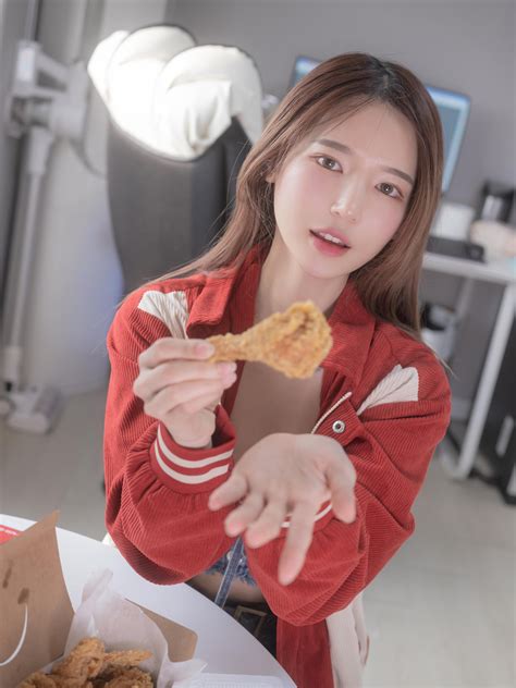 Yeha 예하 PURE MEDIA Vol 277 Expensive and Delicious Naked Hen Set 01 Everia club