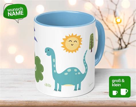 Kindertasse mit Namen und Dinosaurier für Jungen und Mädchen als