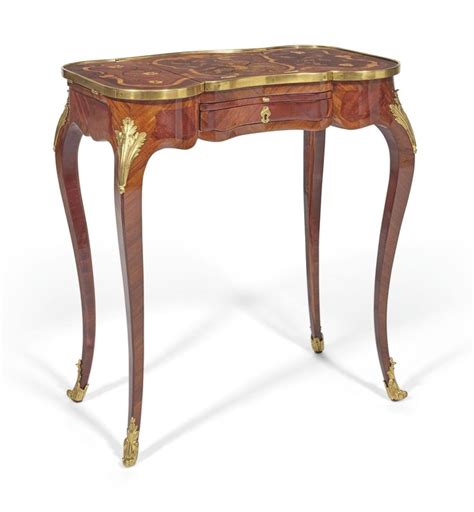 TABLE A ECRIRE D EPOQUE LOUIS XV MILIEU DU XVIIIe SIECLE Christie S