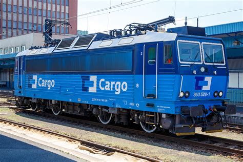 Die ČD Cargo 363 528-1 (CZ ČDC 91 54 7 363 528-1) am 01.07.2015 ...
