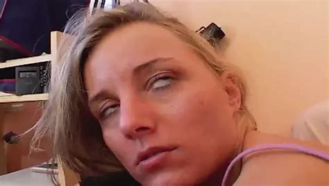Sexy Blonde Dame Aus Deutschland Wird Im Wohnzimmer Geknallt Xhamster