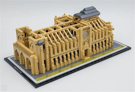 Très vite testé : LEGO Architecture 21061 Notre-Dame de Paris - HOTH BRICKS
