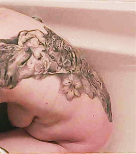 Theresa White Bath Photos And More Theresa White Porn Pic