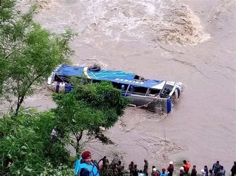 त्रिशूलीमा बस खस्दा आठजनाको मृत्यु अपडेट Gamghar