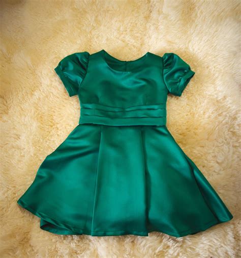 Green Satin Christmas Dress for Girls. Hoiday Dress. - Etsy