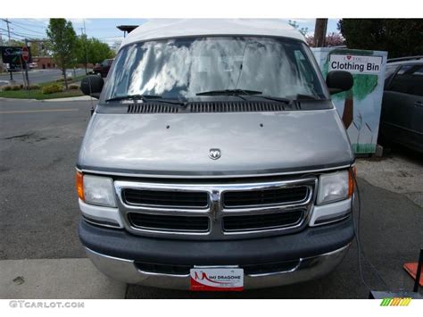 2002 Bright White Dodge Ram Van 1500 Passenger Conversion 49090837 Photo 11