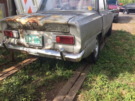 1967 Alfa Romeo Giulia Super 1600 GOLD CLOVERLEAF RESTORATION PROJECT