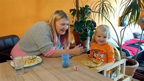 Folge 4 Teenie Mütter Wenn Kinder Kinder Kriegen Staffel 8 Rtl