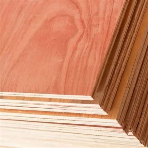 Greenply Brown Rectangular Laminated Plywood For Furniture Thickness