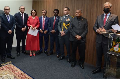 Desembargador James Magno representa TRT MA em inauguração de centro de