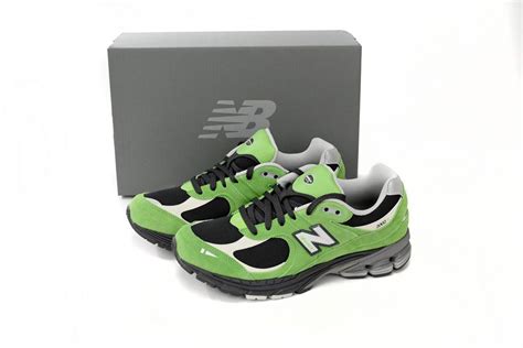 Кроссовки New Balance 2002 - купить с доставкой по выгодным ценам в ...