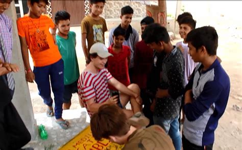 Painting Signs For A School In Jaipur Construction Volunteer