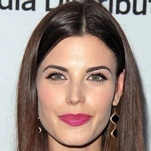 Meghan Ory - Age, Family, Bio | Famous Birthdays