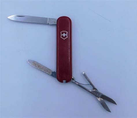 Victorinox Sackmesser Rot Mit Wappen Der Schweiz Acheter Sur Ricardo