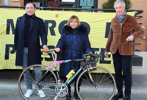 Marco Pantani La Bici Dei Trionfi In Regalo A Mamma Tonina