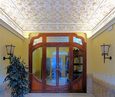 Barcelona Proven A G Art Nouveau Architecture Art Deco Doors