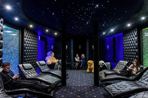 Современный офис Сима Ленд в Екатеринбурге - COLLECTION-DESIGN.RU