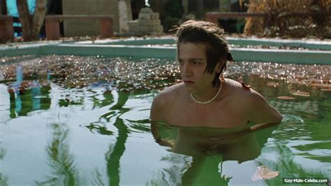 Diego Luna Nude And Sex Action in Y Tu Mamá También Gay Male Celebs