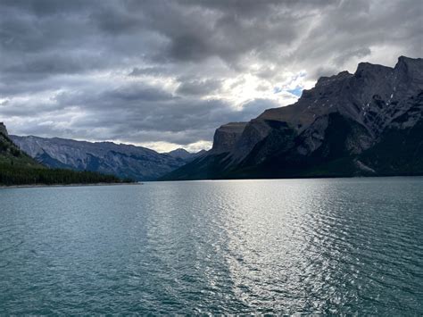 Lake Minnewanka – Hiking With Par