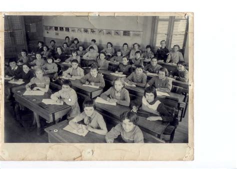 Photo De Classe Ecole Primaire De Ecole Aristide Briand Copains