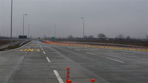 Pojate Kru Evac Od Subote Saobra Aj Jednom Stranom Autoputa