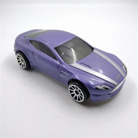 Jual Hot Wheels Aston Martin V Vantage Loose Pack Kota Tangerang Shuminiko Tokopedia