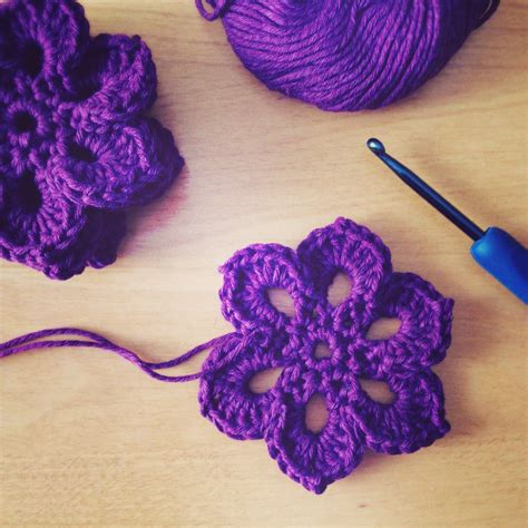 Home Deux Brins De Maille Crochet Flowers Crochet Flower Scarf