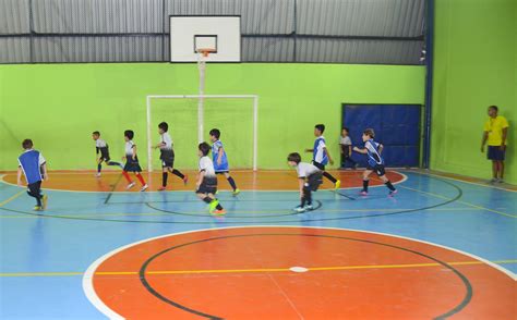 Escolinha De Futsal Centro Educacional Crescer