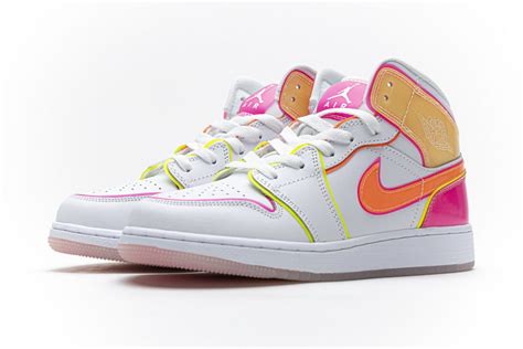 Cv4611 100 Air Jordan 1 Mid Gs “edge Glow” Hicoco