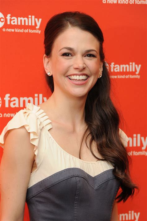 Sutton Foster | Younger Wiki | Fandom