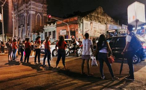 Familiares de reeducandos protestam e bloqueiam trânsito no Centro de