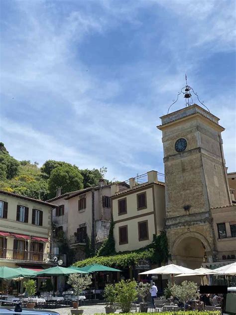 lake bracciano   visit    prettiest lakes  rome