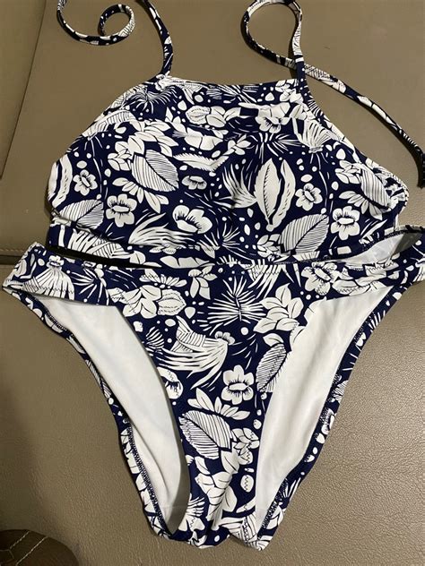 Bikini Uniqlo Swimsuit Uniqlo Baju Renang Uniqlo Ori Olah Raga Baju Olahraga Di Carousell