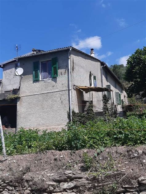 Propriet Rustica In Vendita A Pieve Di Teco Valle Arroscia Imperia