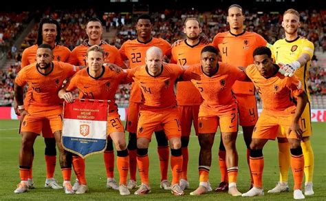 Top 999+ Netherlands National Football Team Wallpaper Full HD, 4K Free ...