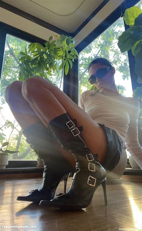 Luna Blaise Nude OnlyFans Leaks Fappening FappeningBook