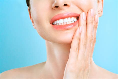 Causes Of Sore Gums Why Do Your Gums Hurt Gum Sensitivity