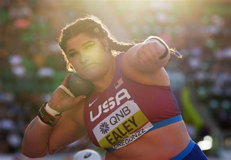 Chase Ealey Gana El T Tulo Mundial De Lanzamiento De Peso Femenino De