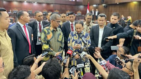 Terpilih Jadi Ketua MK Suhartoyo Jangan Biarkan Yang Tidak Baik