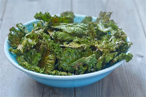 Crispy Baked Kale Chips - Super Healthy Kids